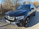 Mercedes-Benz GLC 300 e 4MATIC Autom. - - Mercedes-Benz GLC 300 in Lübeck