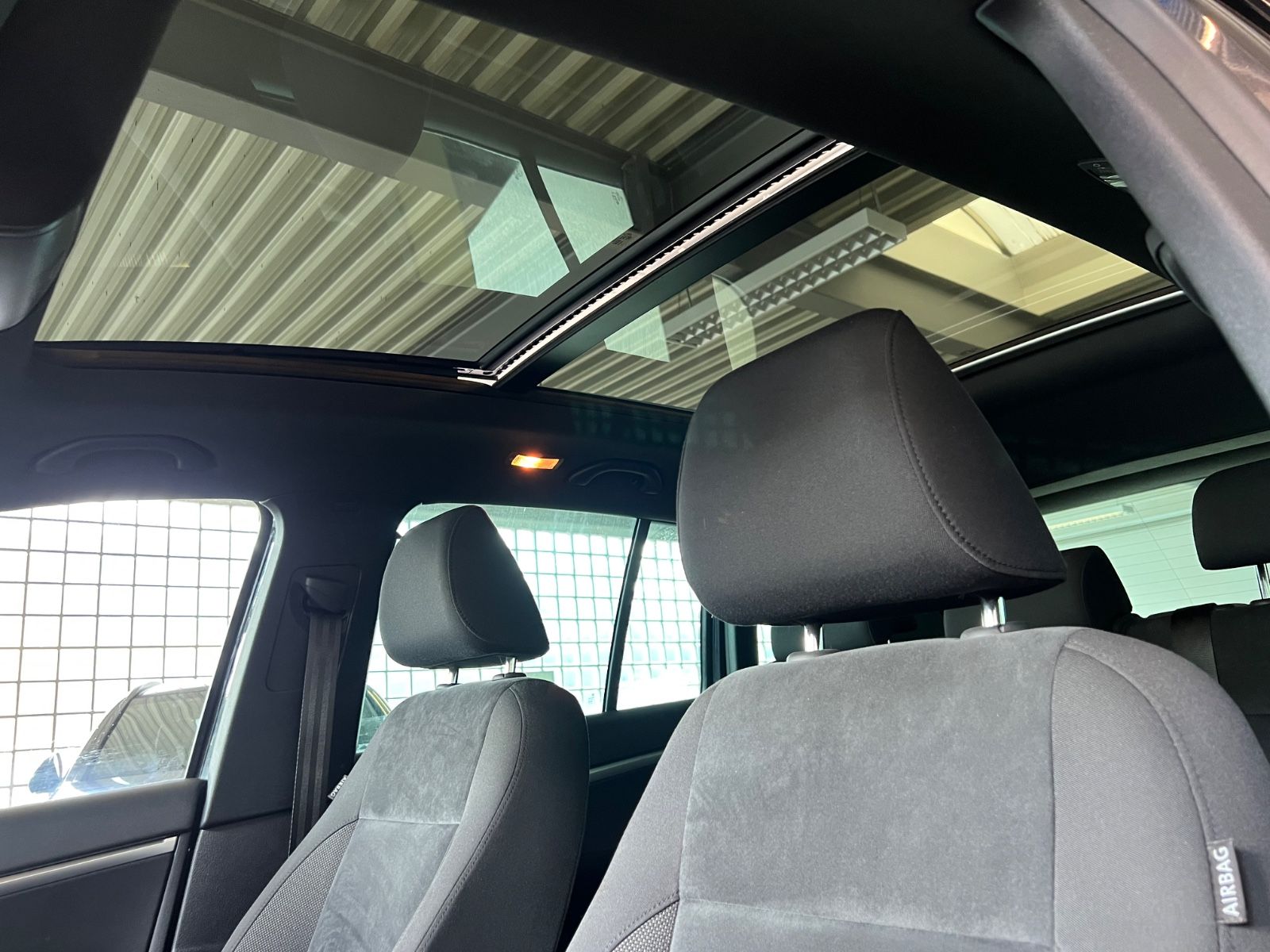 Fahrzeugabbildung Volkswagen Tiguan 2.0TDI Sport & Style 4Motion *PANO*XENON*