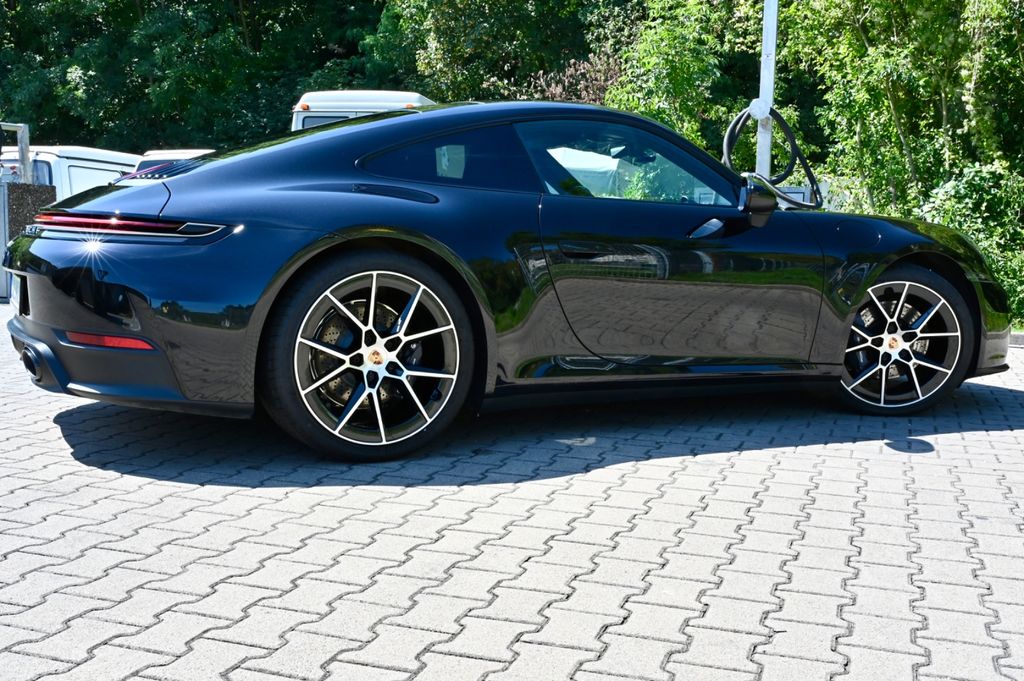 Image of Porsche 992