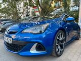 Opel Astra 2.0 Turbo 206kW S/S OPC OPC - Opel Astra: Sportsitze
