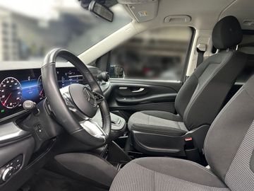 Mercedes V 220 - 8