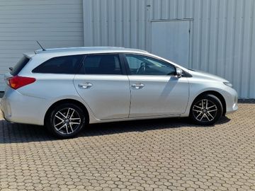 Toyota Auris - 11