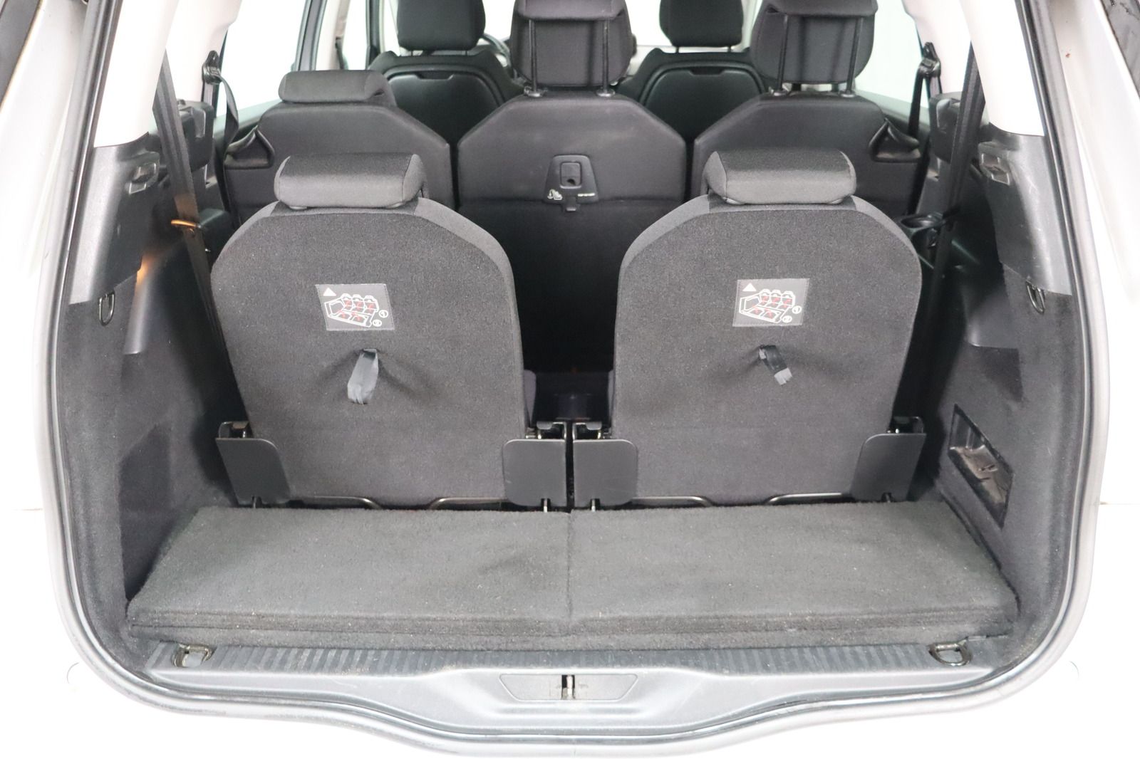 Fahrzeugabbildung Citroën Grand C4 Picasso 7-Sitzer * RFK * Navi * AHK