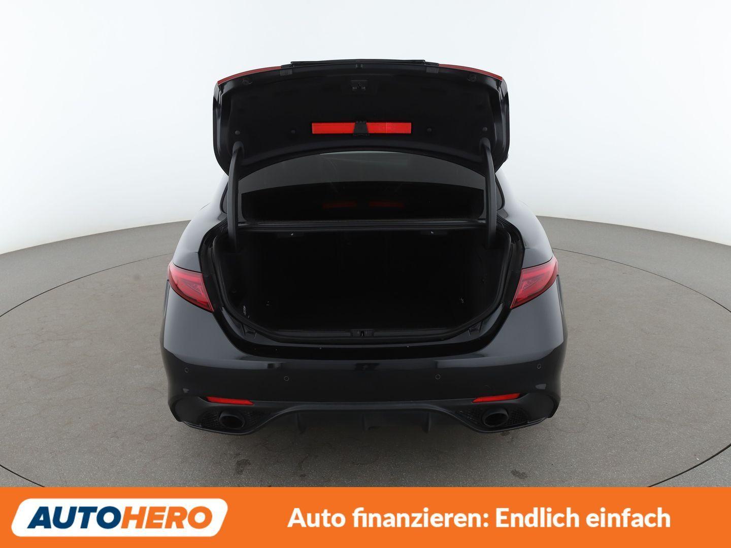 Alfa Romeo Giulia 2.0 Turbo Veloce Aut.*NAVI*BI-XENON*ACC*, миниатюра 15