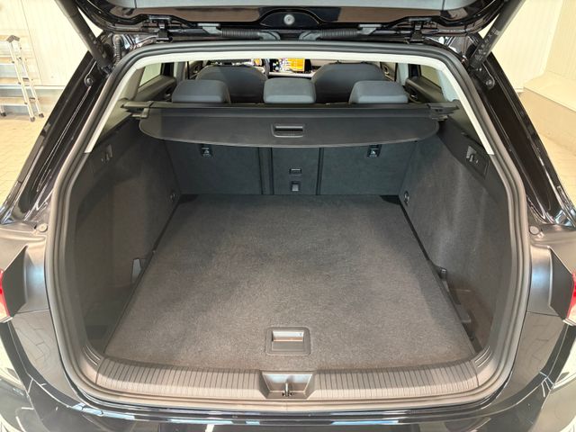 Golf VIII Variant Alltrack 4M 2.0 TDI DSG NAV PA