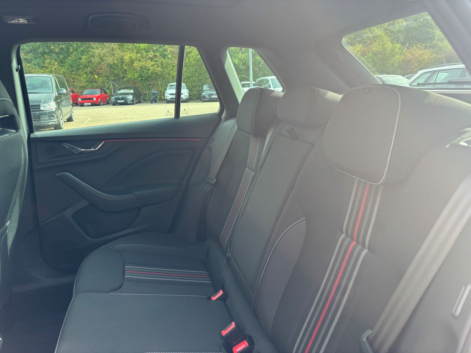 Fahrzeugabbildung SKODA Kamiq 1.5 TSI Monte Carlo Kamera Shz