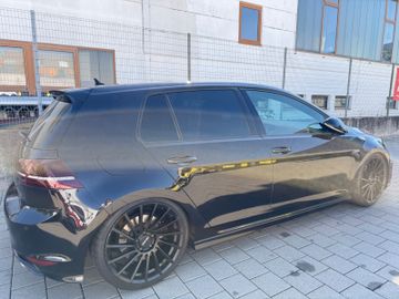 Volkswagen Golf - 4