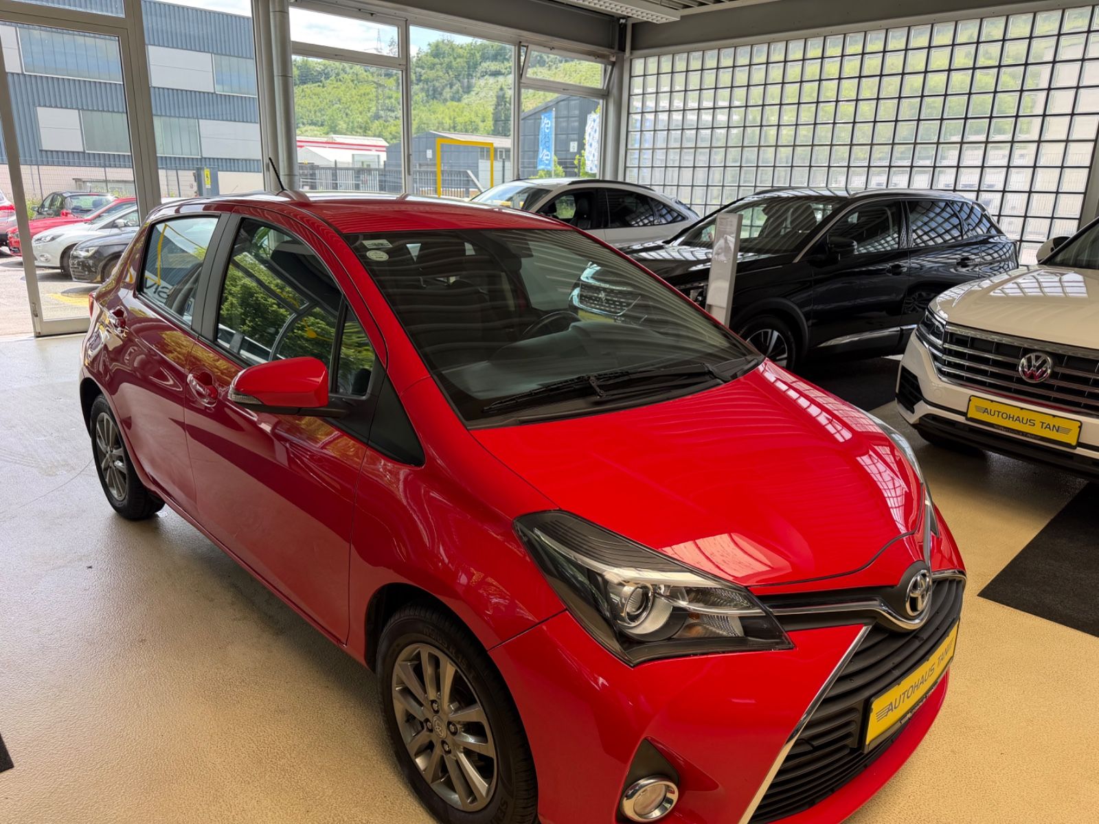 Fahrzeugabbildung Toyota Yaris *Rückfahrkamera*