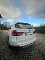 BMW X5 xDrive30d - Weiß - 7 Sitzer - Pano  - BMW X5: Sitze