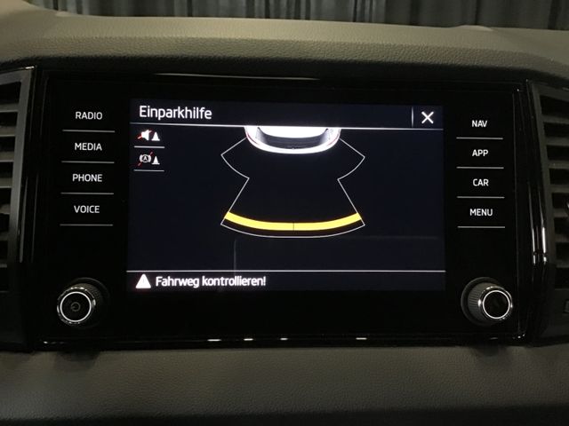 Fahrzeugabbildung Skoda Karoq Sportline 1.5TSI DSG/ACC/Navi/Matrix/DAB