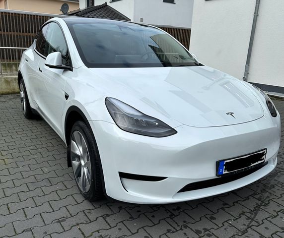 Tesla Model Y Hinterradantrieb RWD Matrix Leder Kamera