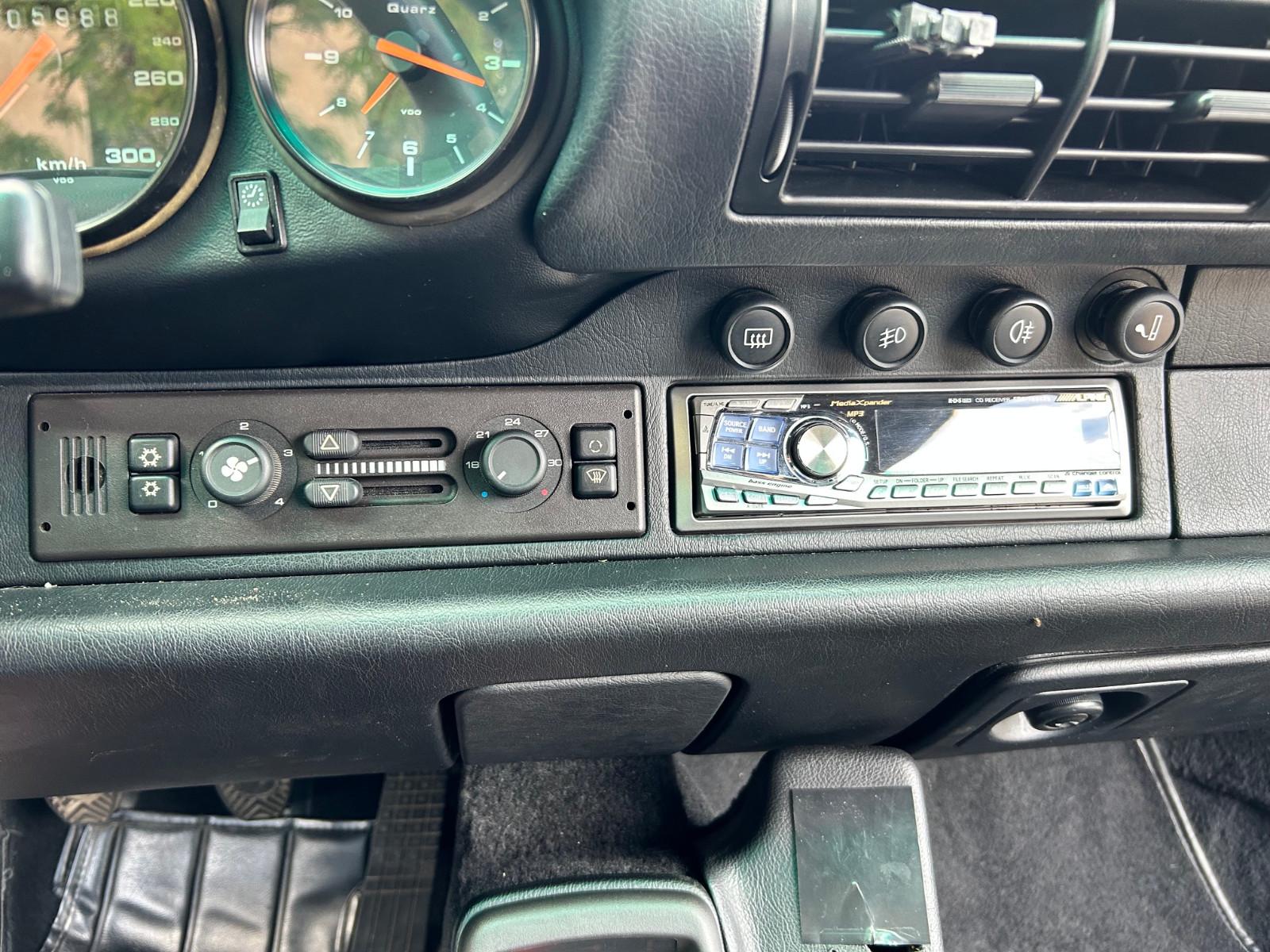Porsche 993 Targa - Top und im Turbolook!