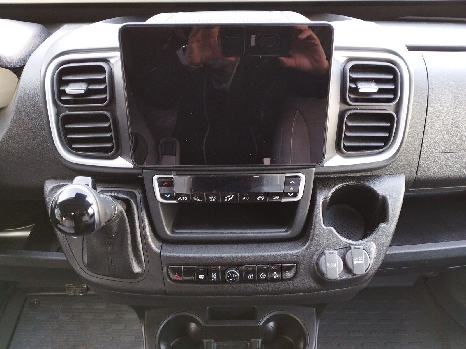 Fahrzeugabbildung Pössl Summit Shine 540 Citroen 140 PS Lithium,Solar