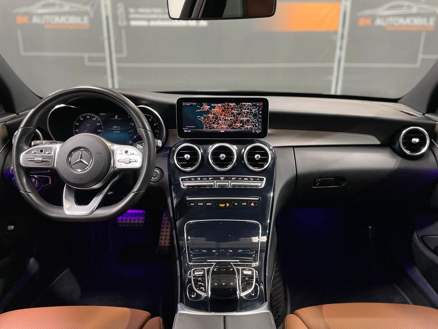 Fahrzeugabbildung Mercedes-Benz C 300 T AMG Night#LED#Mbux#360°#M-Beam#Burmester
