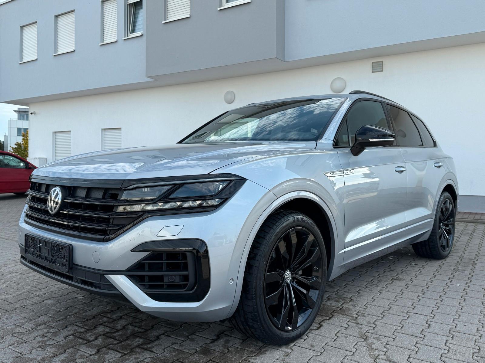 Volkswagen TOUAREG R-LINE LUFT BLACK STYLE MATRIX IQ-LIGHT