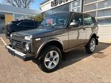 Lada Niva 4X4 Luxus, Klima, Modell 2025 - Lada Niva: M
