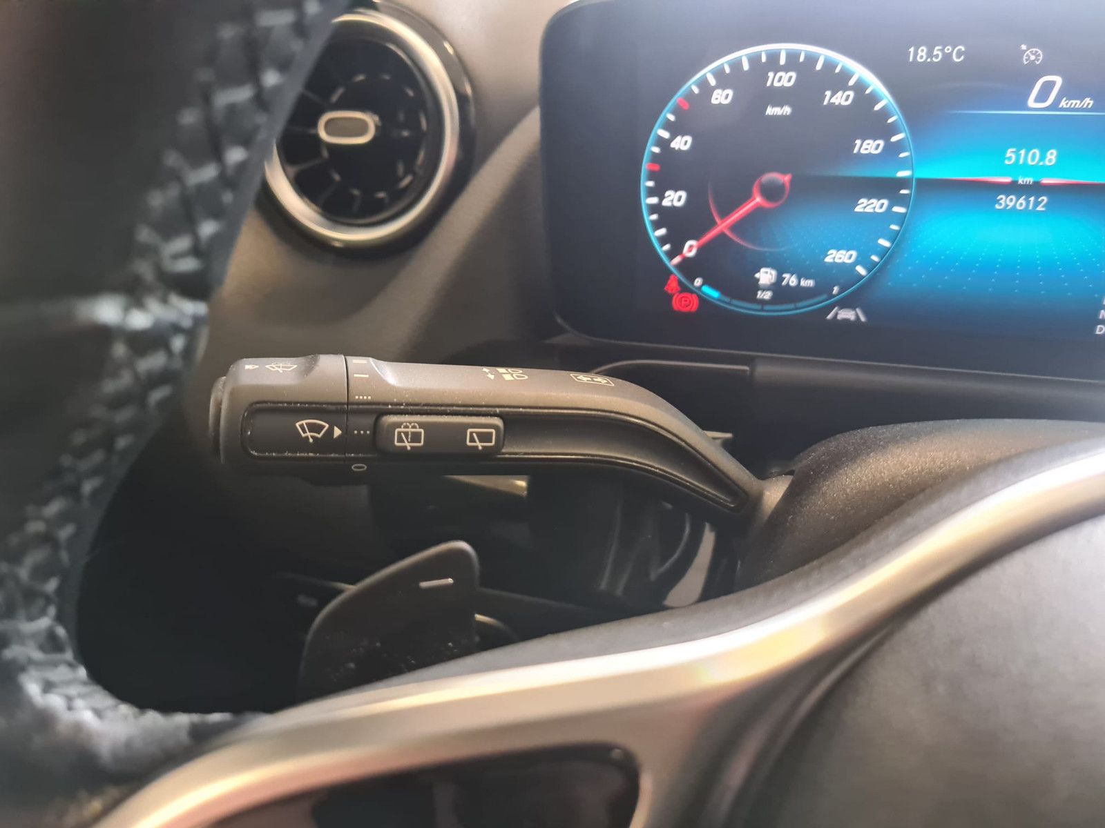Fahrzeugabbildung Mercedes-Benz B 200 / KAMERA / NAVI / LED / AUTOMATIK