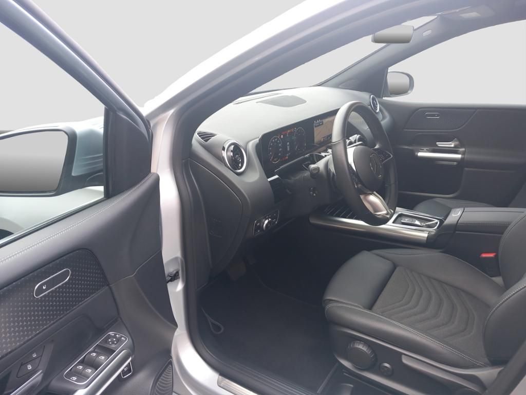 Fahrzeugabbildung Mercedes-Benz B 180 Navi*PDC*el.Heck*LED*SpurH*Virtual*SHZ*LM