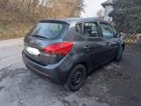 Kia Venga 1.6 CVVT Spirit Spirit - Kia Venga aus 2012 mit Benzin-Antrieb: Kleinbus