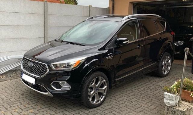 Ford Kuga 2,0 TDCi 4x4 132kW Vignale PowerShift V...