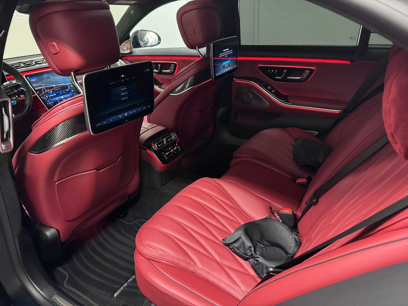 Fahrzeugabbildung Mercedes-Benz S 63 E Performance L  *MANUFAKTUR*