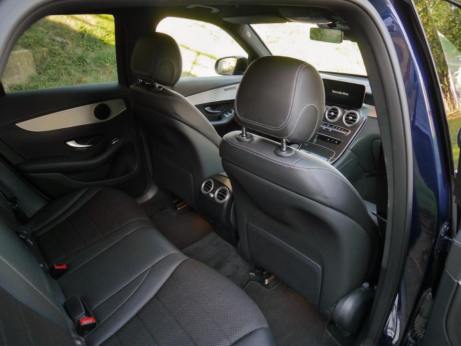 Mercedes-Benz GLC 300 e 4Matic Plug-In-Hybrid//AMG Line