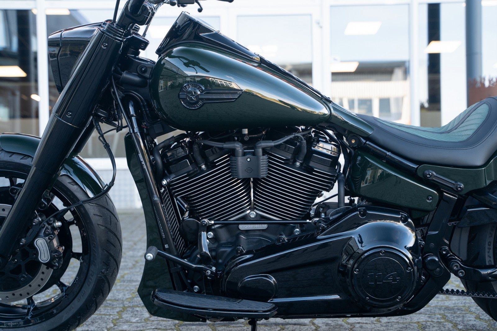 Fahrzeugabbildung Harley-Davidson GREEN DARK FAT BOY FLFBS 114 MY24 -JEKILL&HYDE-