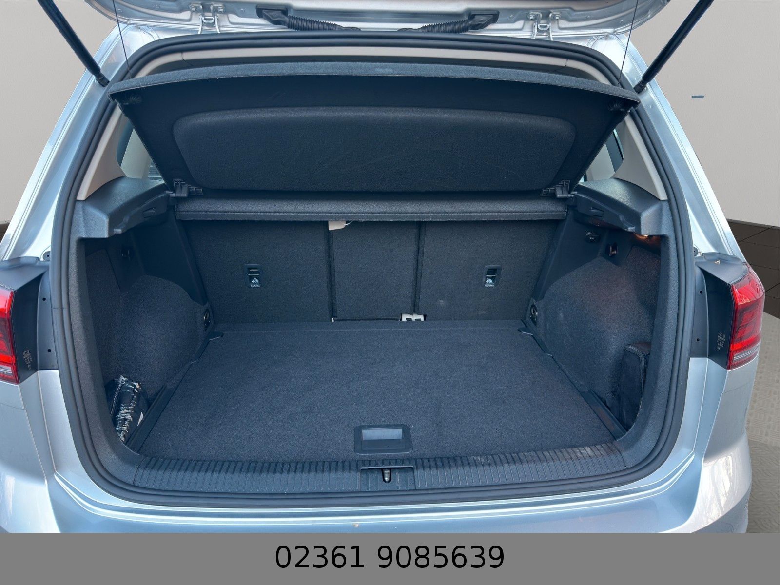 Fahrzeugabbildung Volkswagen Golf Sportsvan VII Highline Automatik/Navi