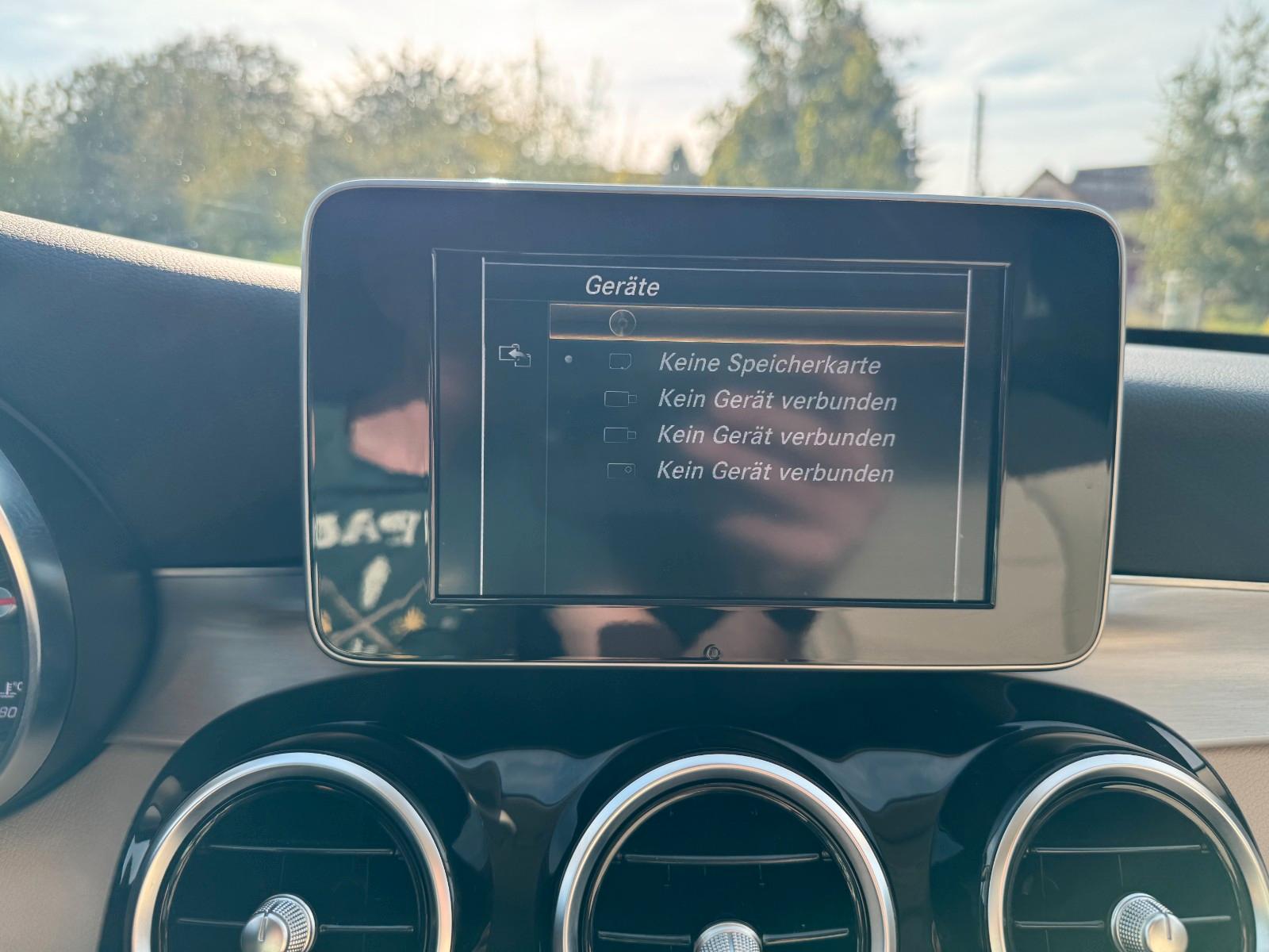 Mercedes-Benz C 180  Limousine Avantgarde mit LED
