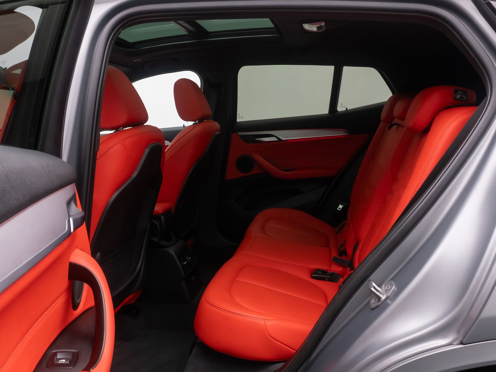 Fahrzeugabbildung BMW X2 sD20i M Sport Panorama Kamera Individual 19"