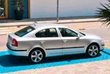 Skoda Oktavia Elegance  1.6 Benzin -  weni... - Skoda Octavia aus 2006: Elegance