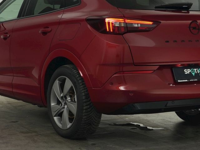 Grandland GSe 4X4 PHEV AT+NAVI+360 GRAD KAMERA+L