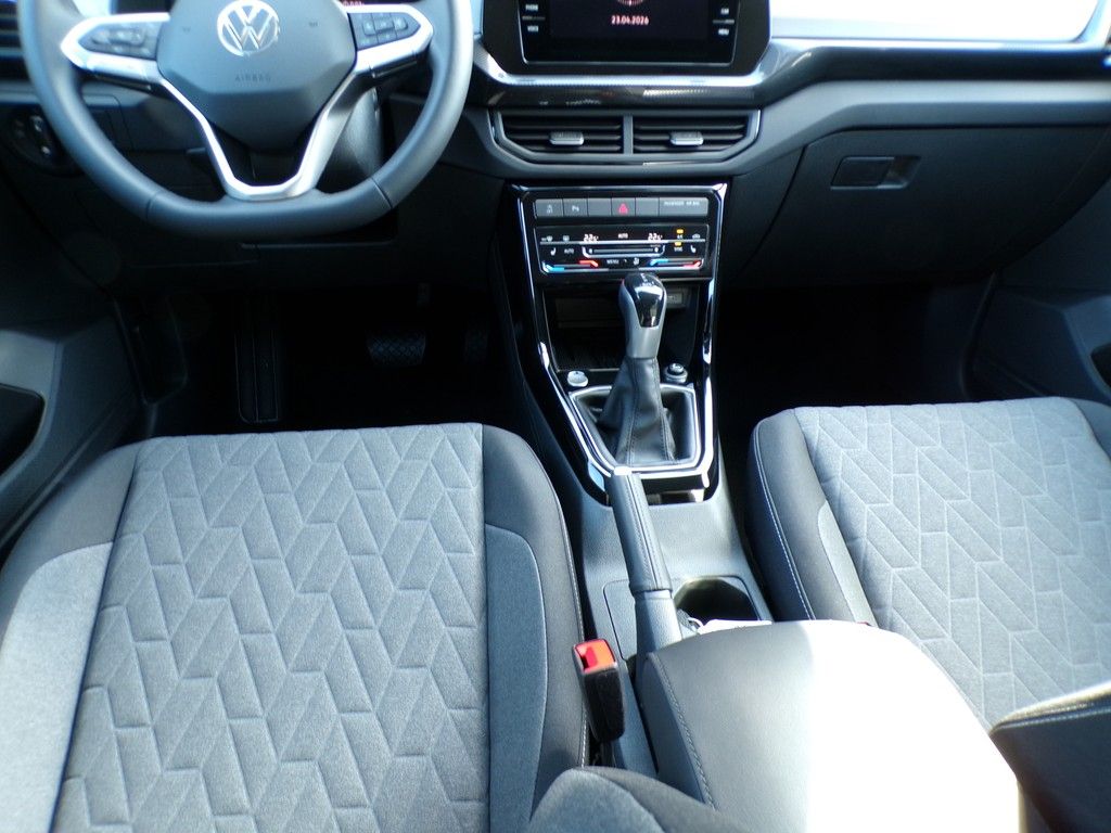 Fahrzeugabbildung Volkswagen T-Cross Life 1.0 TSI 85 kW Life DSG*AHK*RüFaKa*