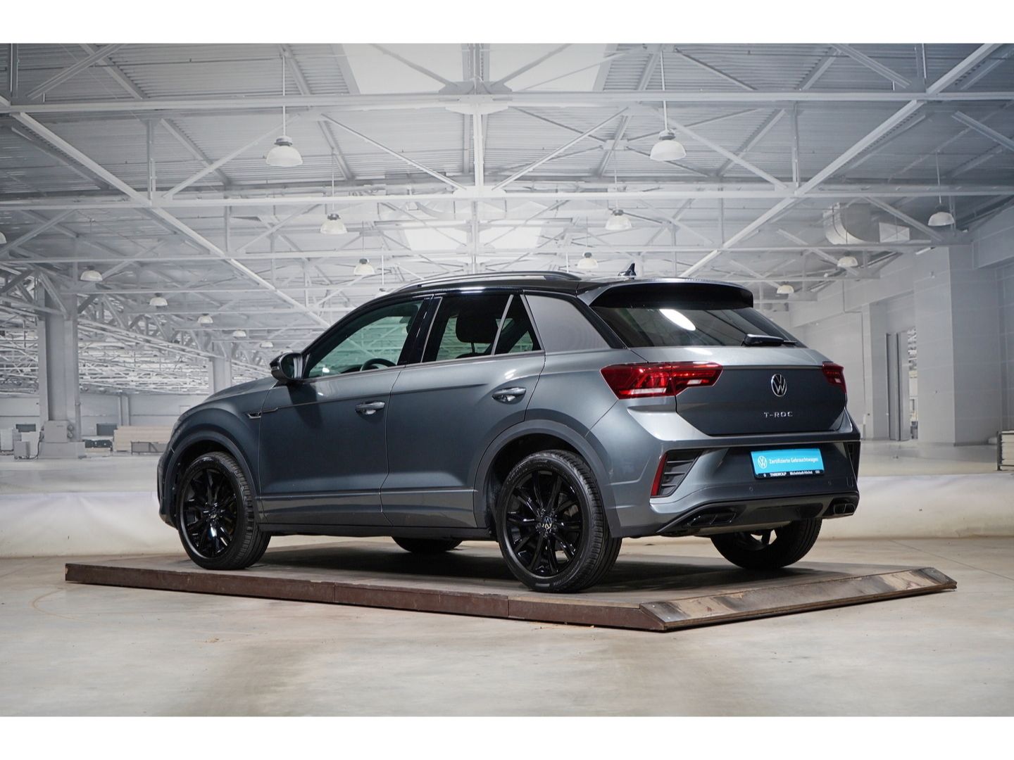 Volkswagen T-Roc R-Line 1.5 TSI AHK NAVI LED foto 2