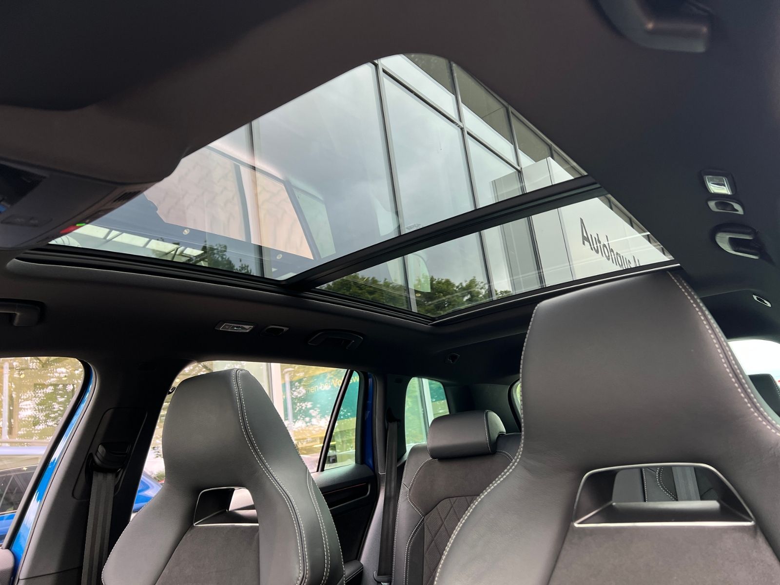 Fahrzeugabbildung SKODA Kodiaq Sportline 2.0 TDI DSG 4x4 *AHK,Pano,Stand