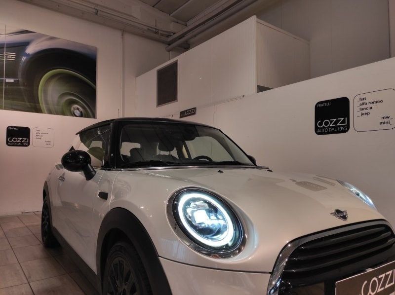 MINI Mini (F56) - Mini 1.5 Cooper D Baker Street imagem 3