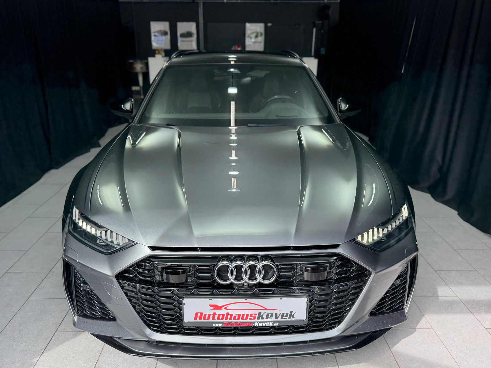 Fahrzeugabbildung Audi RS6 Avant 4.0 TFSI quattro |KERAMIK|B/O