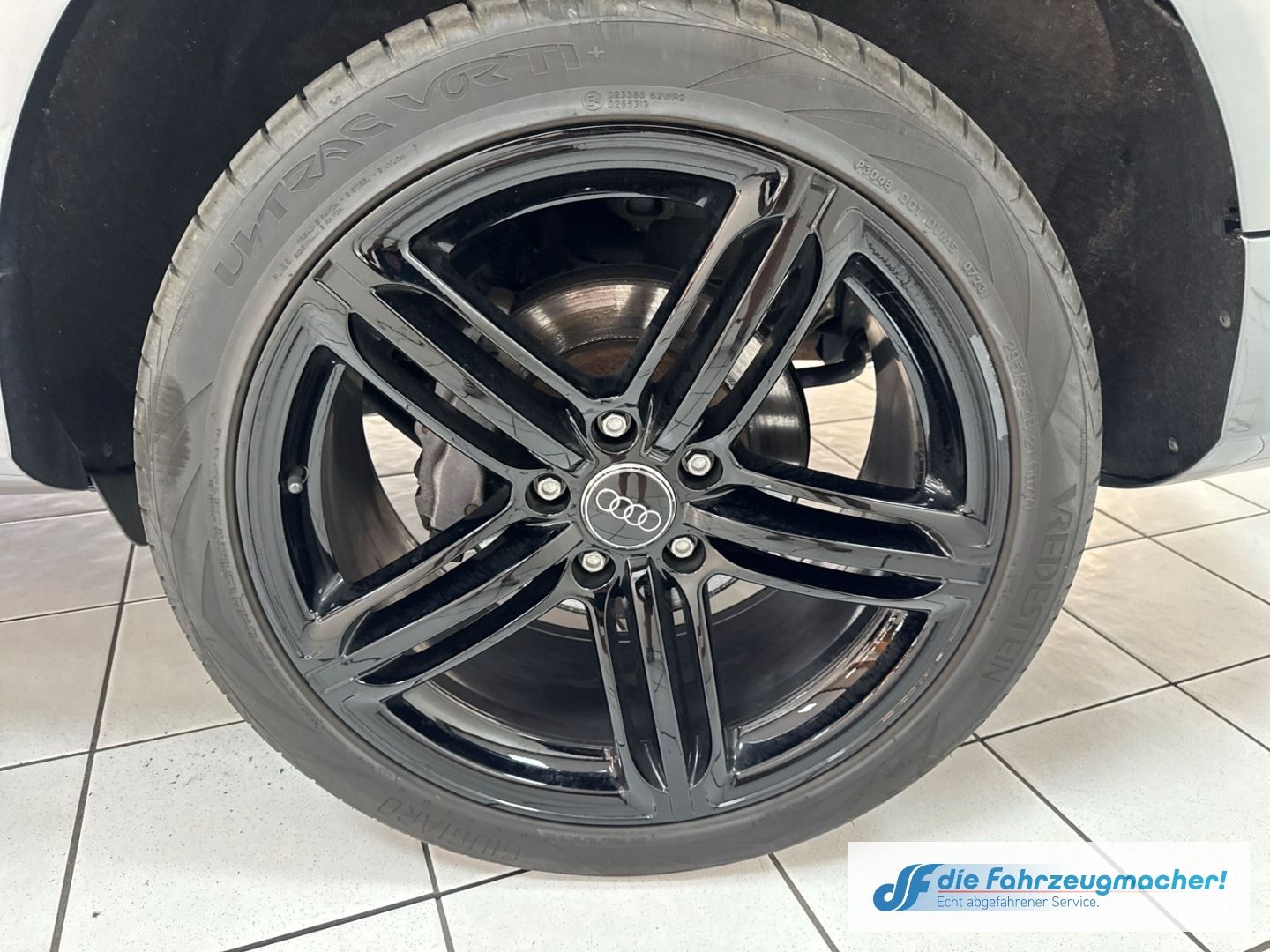 Fahrzeugabbildung Audi Q7 3.0 TDI quattro S line Plus Edition 7.Si.AHK