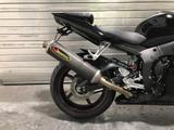 Yamaha YZF-R6 wenig KM, Akrapovic - 2006 YZF R6