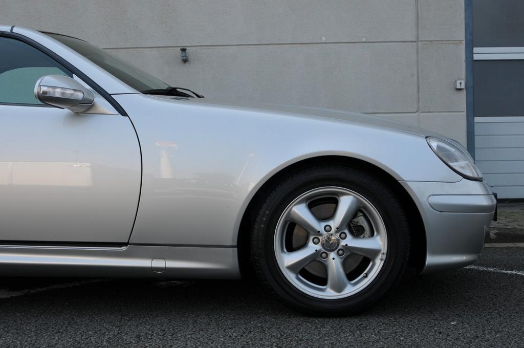 Mercedes-Benz SLK 320