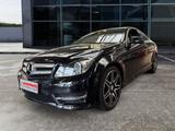 Mercedes-Benz C 350 Coupe (BlueEFFICIENCY) 7G-TRONIC - Mercedes-Benz C 350: Coupe