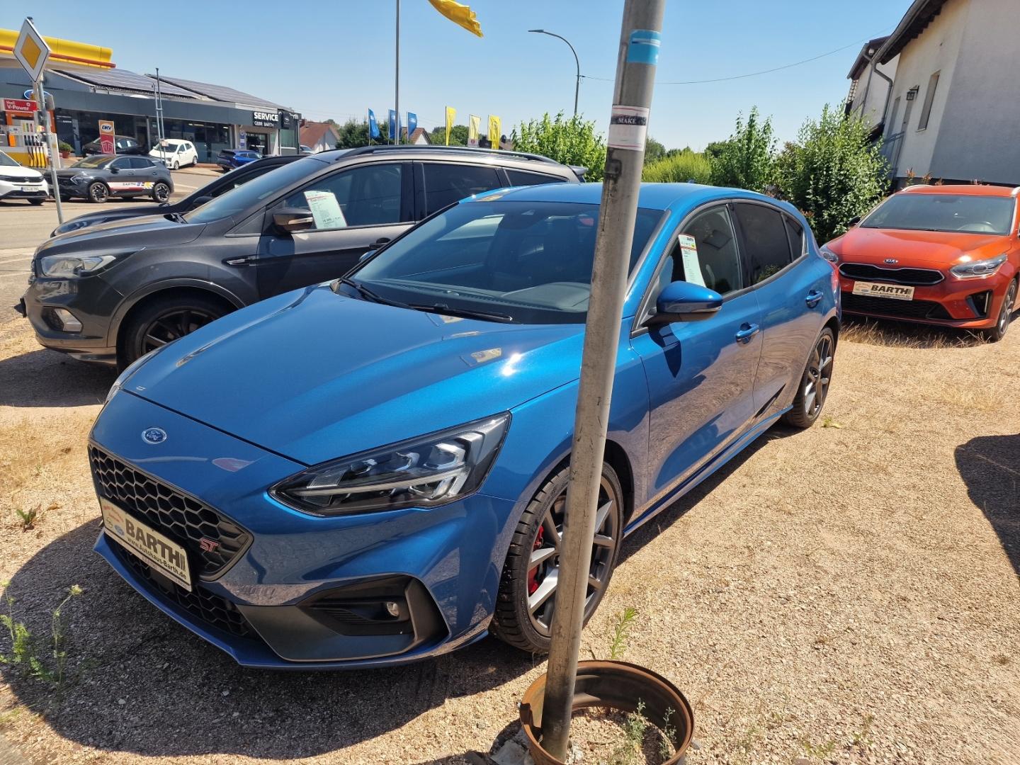 Ford Focus ST AHK-abnehmbar Navi LED Sperrdiff. Apple