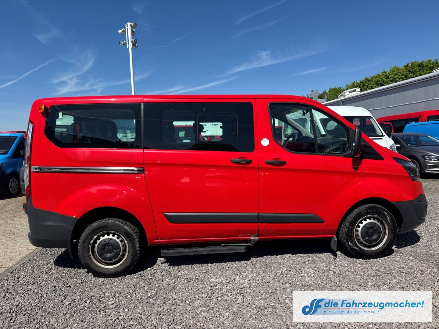 Fahrzeugabbildung Ford Transit Custom Kombi 300 L1 2.2 TDCi *6021