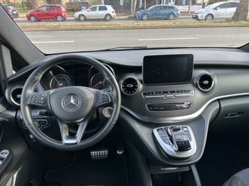 Fahrzeugabbildung Mercedes-Benz V300d Lang Edition19*Burmester*StHz*360°Kam.*AMG