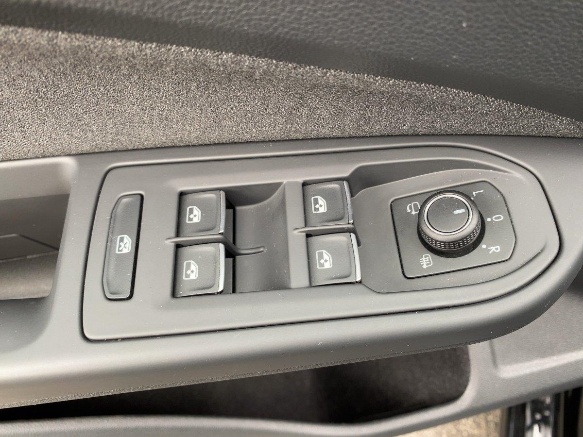 Volkswagen Golf Life ACC*LED*Allwetter*PDC*SHZ*Apple*Tempom, миниатюра 8
