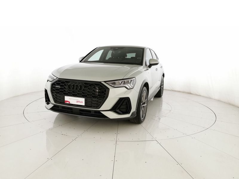Image of Audi Q3