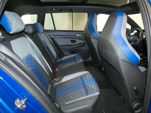 Golf Variant R 4Motion AHK MATRIX PANO