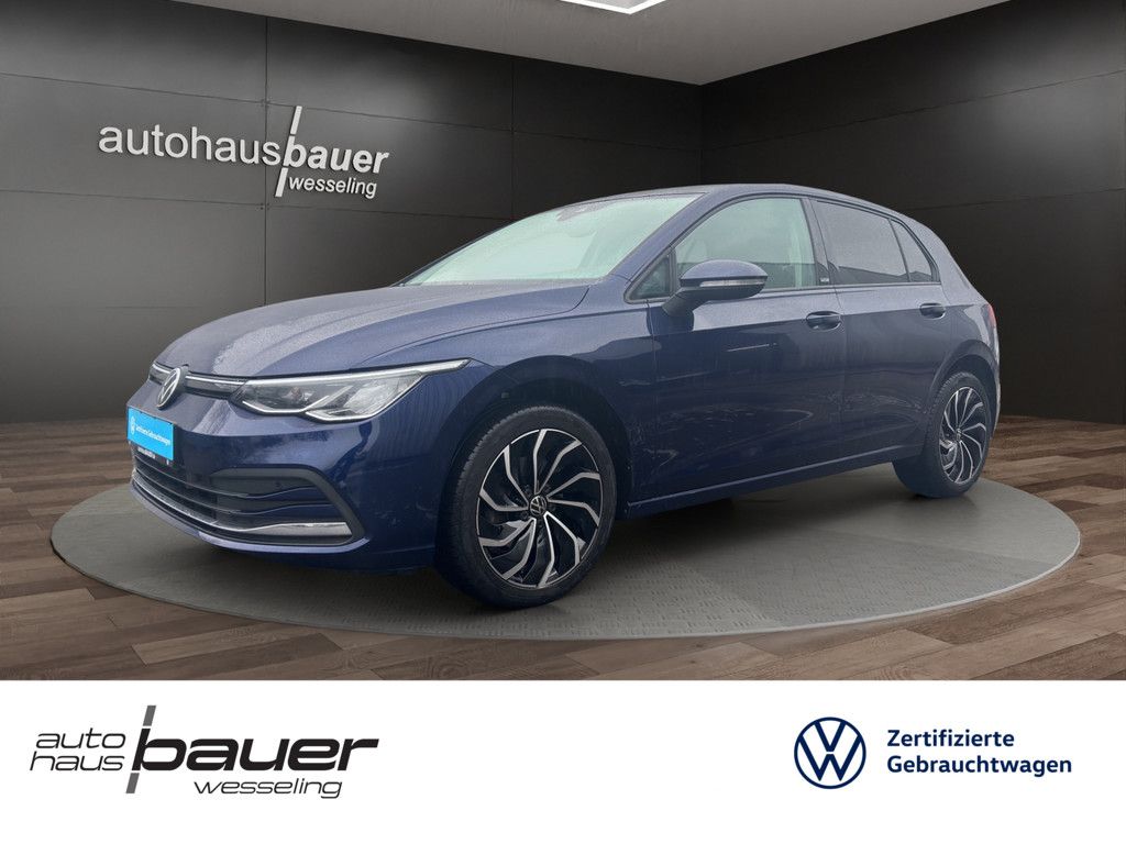 Volkswagen Golf VIII Move KLIMA PDC SHZ LED PANORAMADACH