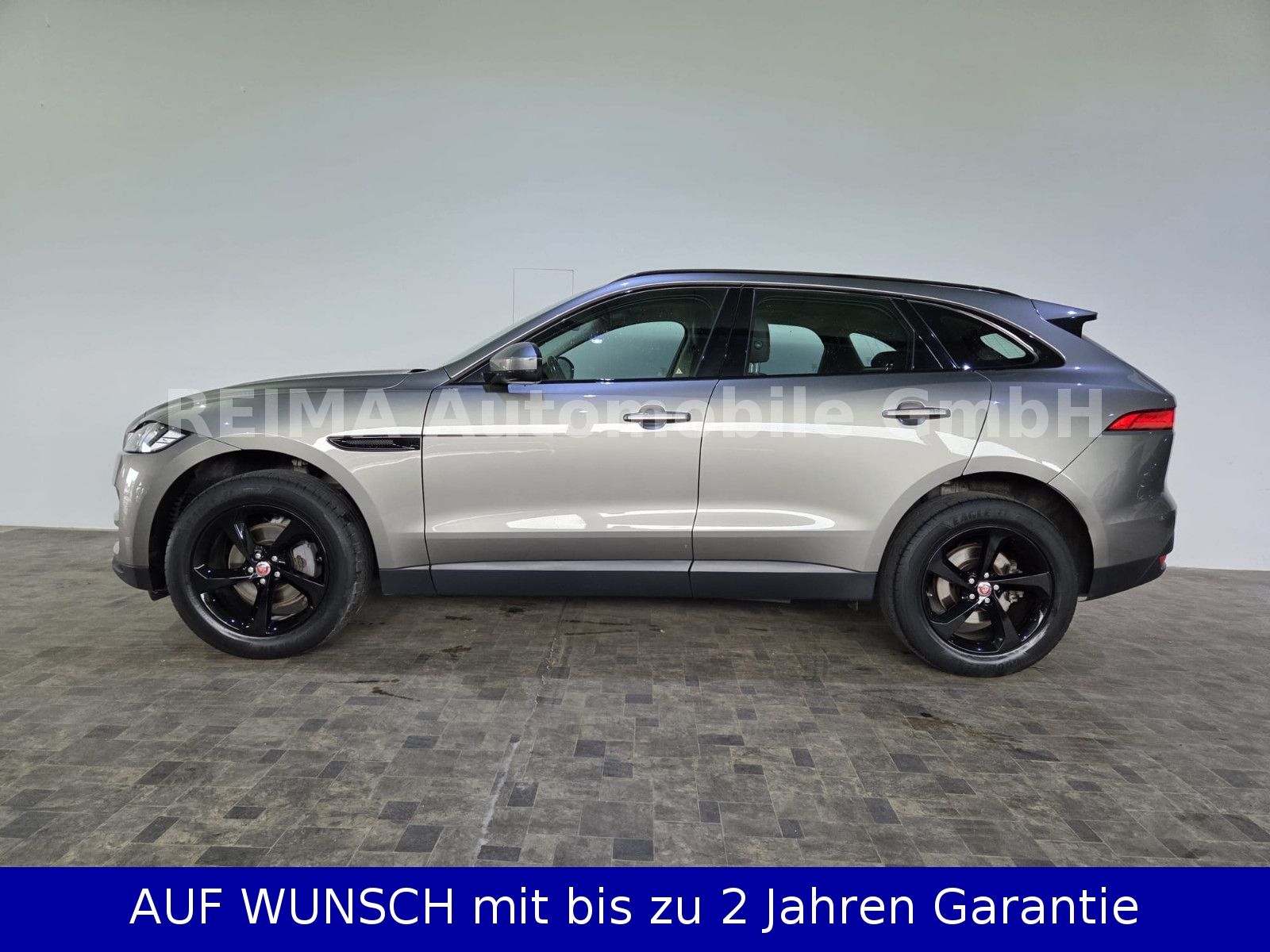 Fahrzeugabbildung Jaguar F-PACE 2,0T Prestige AWD, Pano, Leder, Meridian