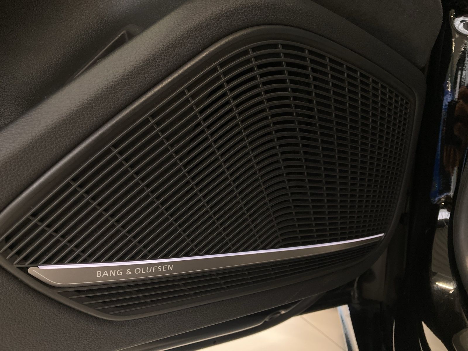 Fahrzeugabbildung Audi S5 Sportback TDI quattro STH Matrix Navi Pano AV